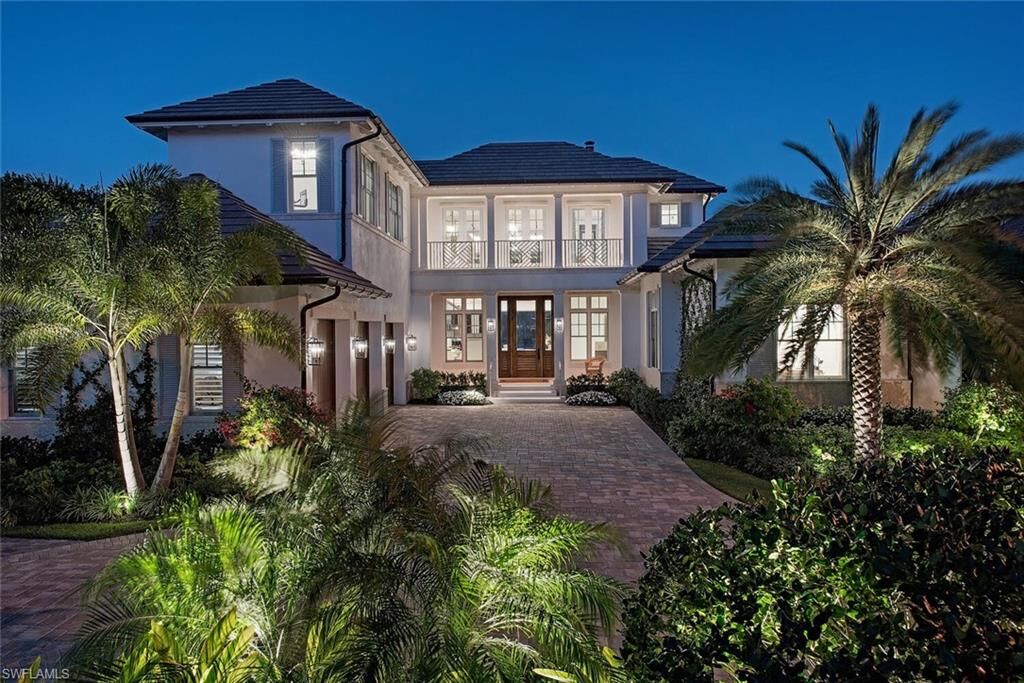 Property Photo: 4115 Cutlass Ln FL 34102