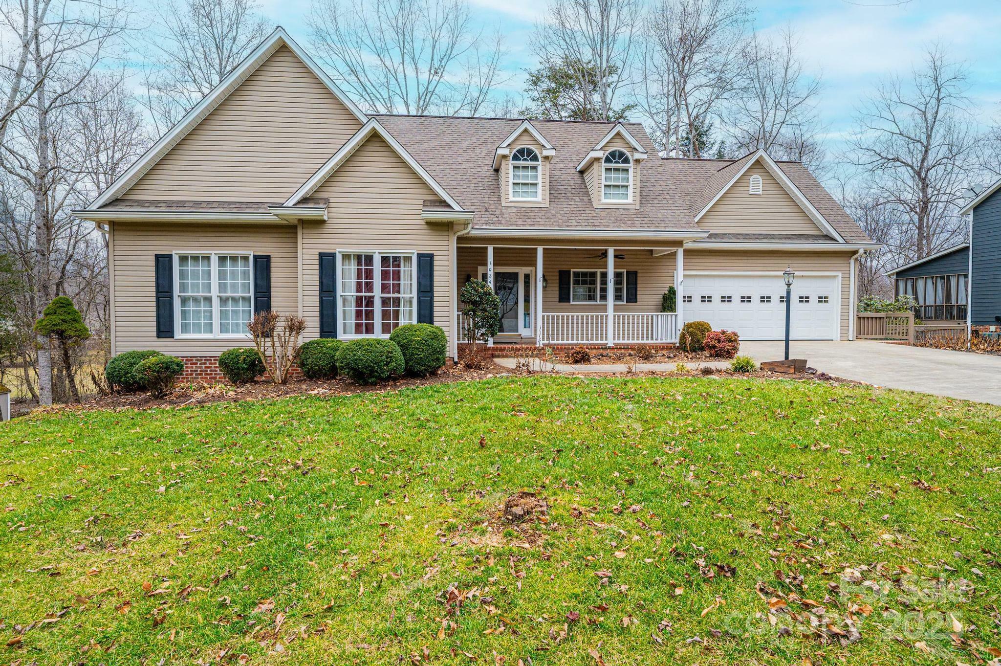 1024 Williamsburg Drive NE  Lenoir NC 28645 photo