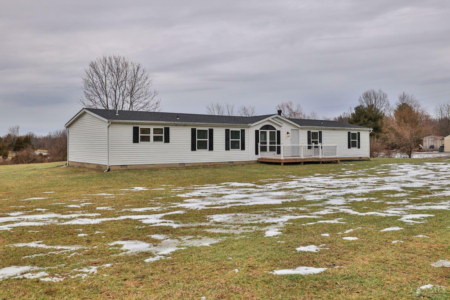 Property Photo:  1000 Triple Two Farm Road  OH 45120 