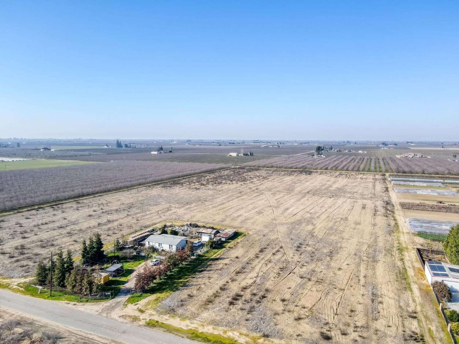 Property Photo:  2553 N Monroe Avenue  CA 93723 