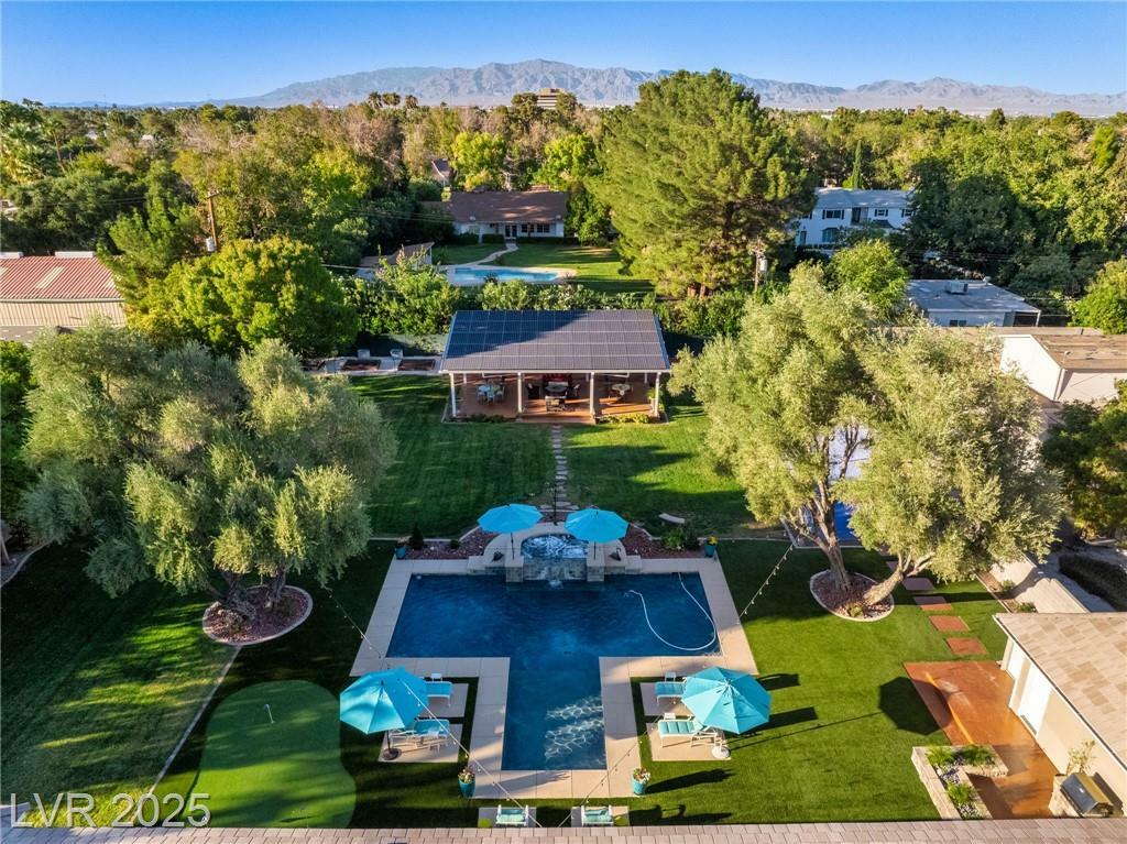 Property Photo: 330 Rancho Circle NV 89107