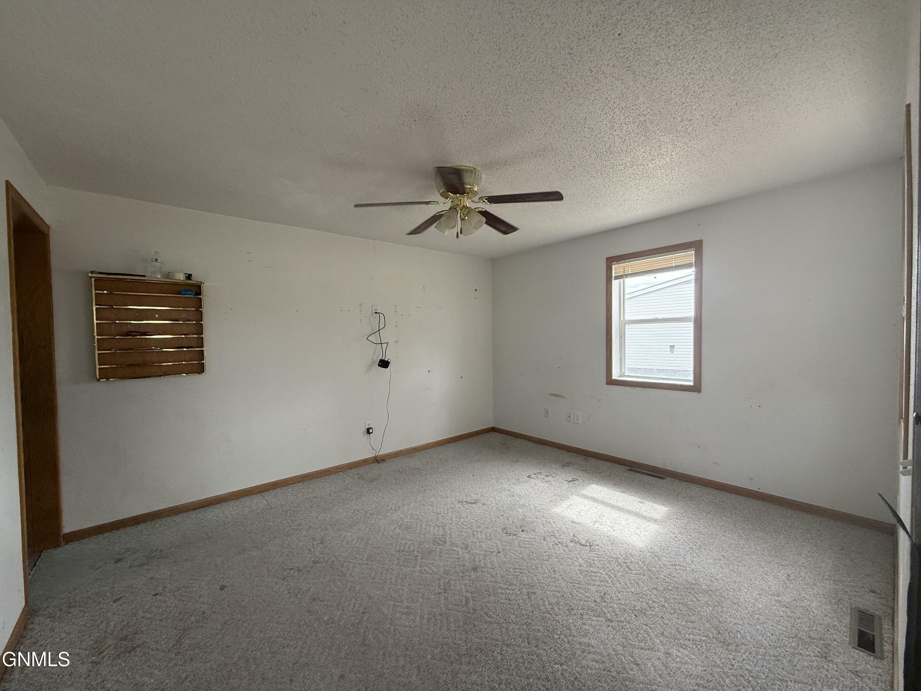 Property Photo: 846 Opfer Avenue ND 58750