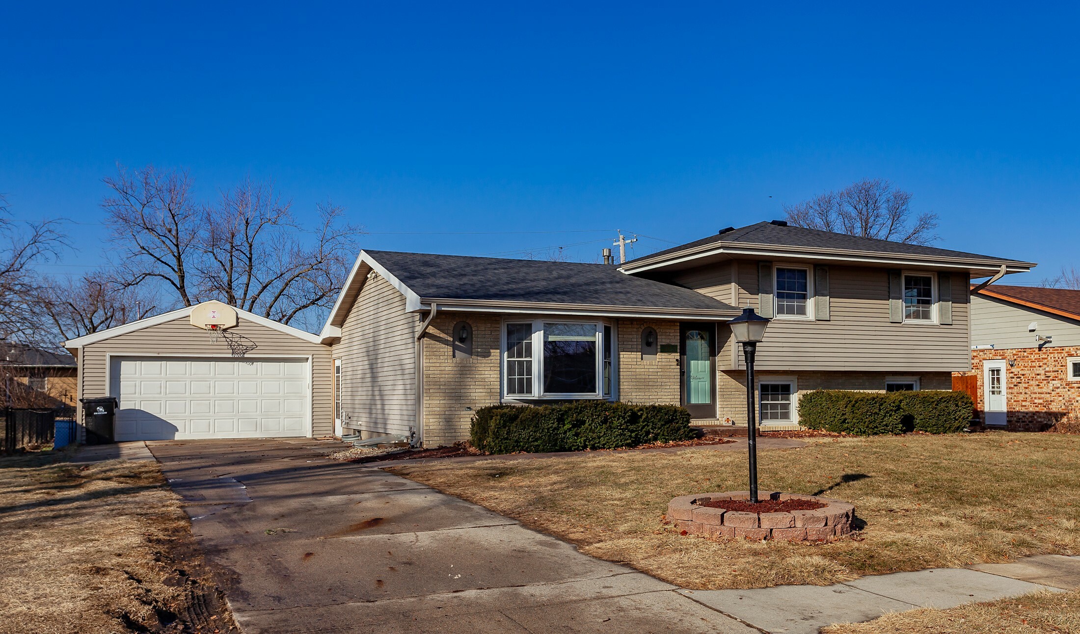 Property Photo:  705 Timberlane Drive  IA 50124 