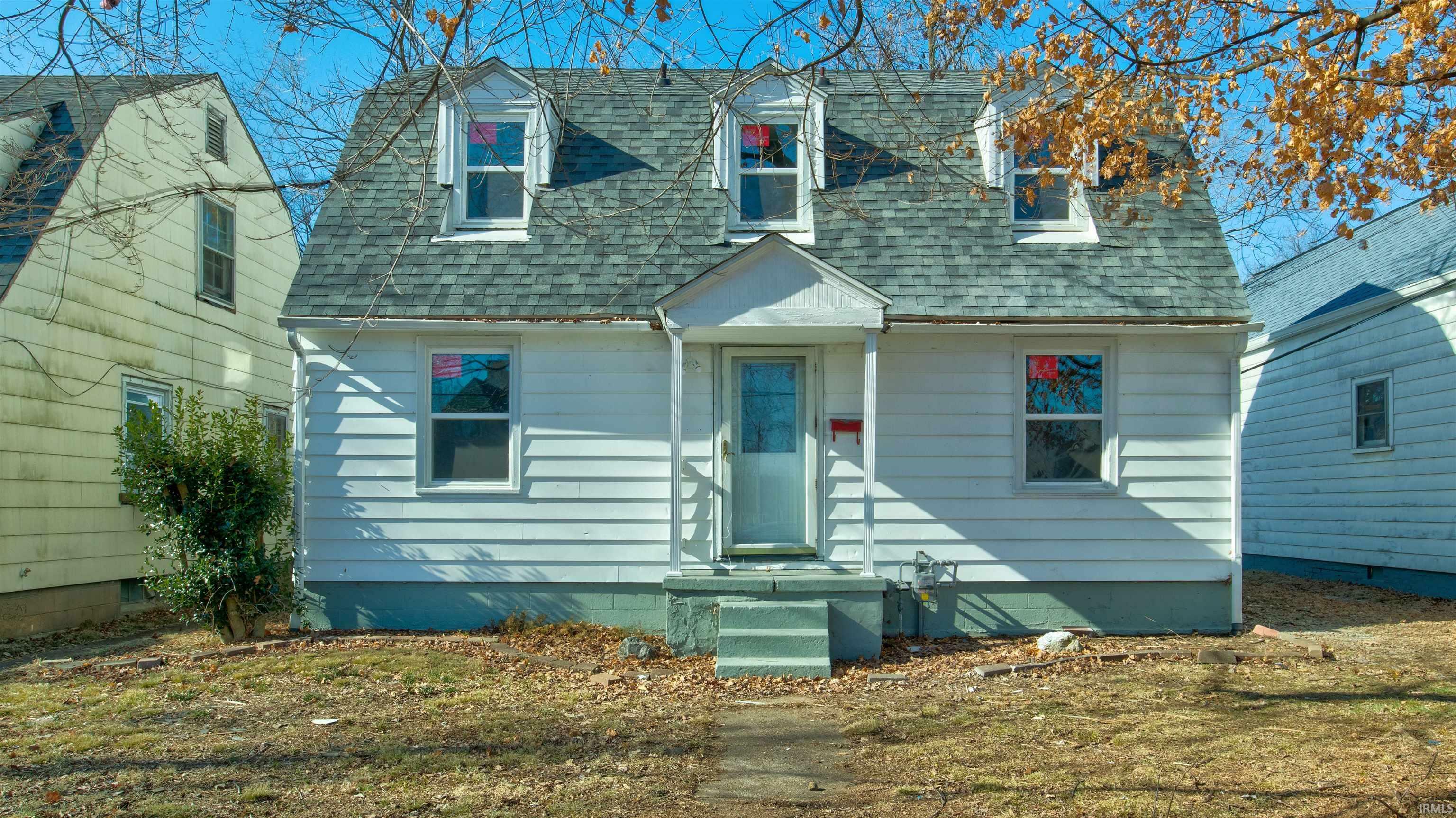 Property Photo:  1111 S Evans Avenue  IN 47713 