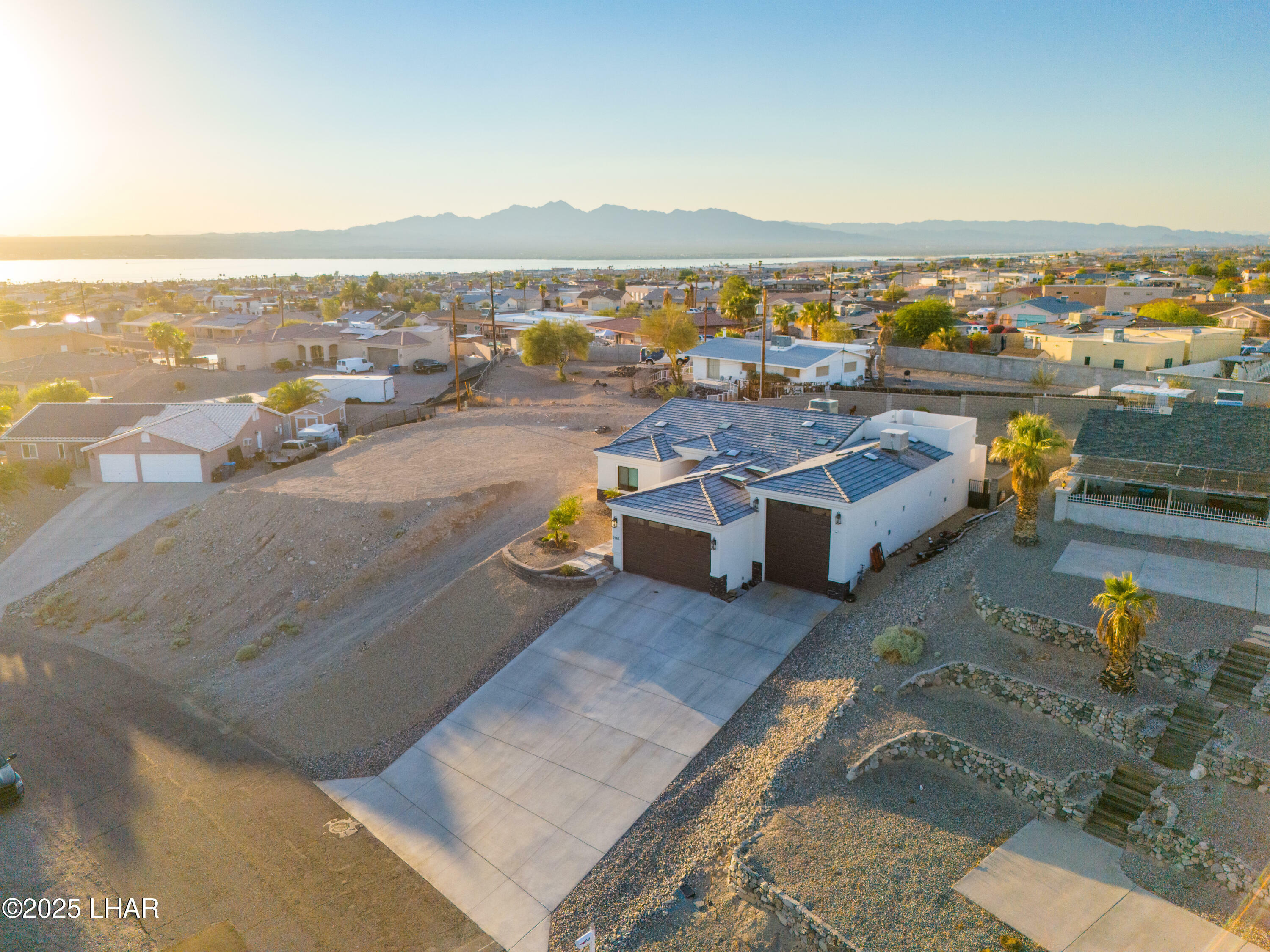 Property Photo:  2155 Cosnina Dr  AZ 86403 