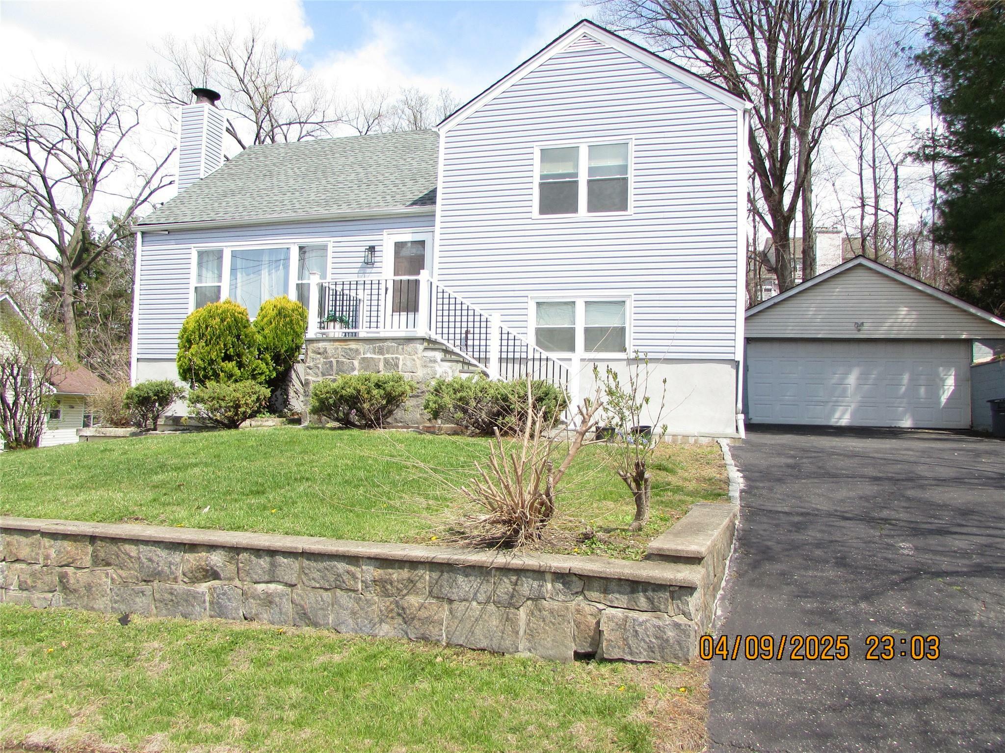 156 Candlewood Drive  Yonkers NY 10710 photo