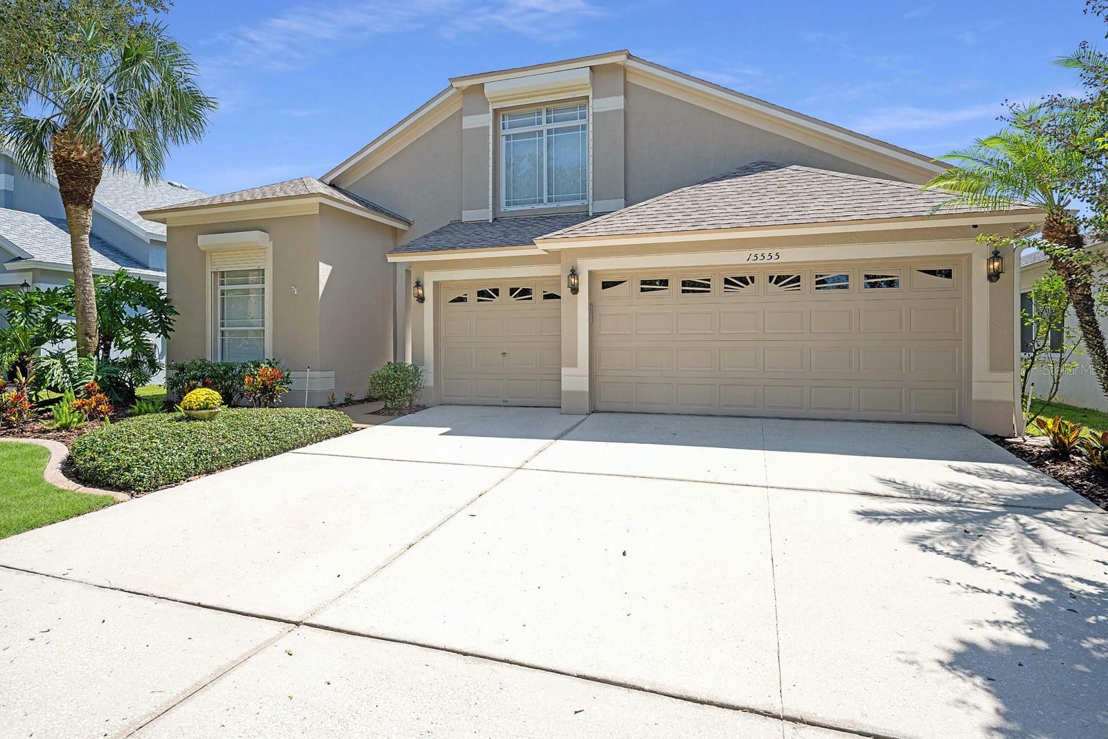 15555 Martinmeadow Drive  Lithia FL 33547 photo
