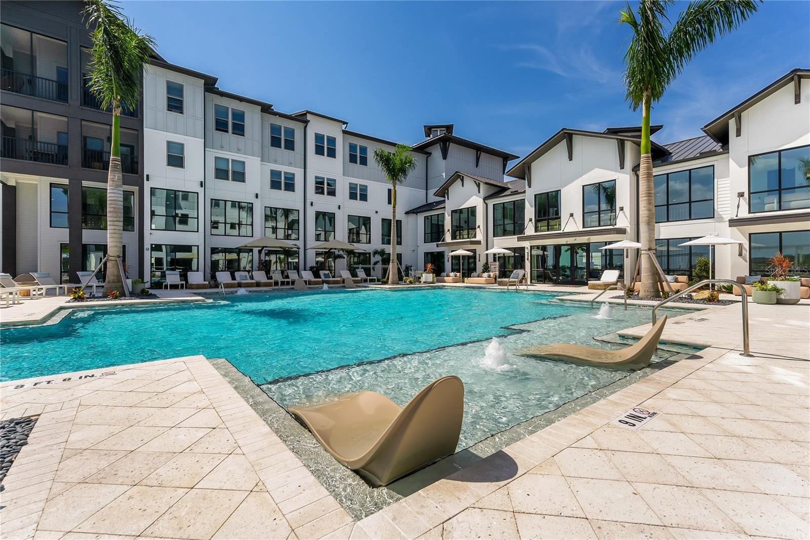Property Photo: 1420 Lakefront Drive Th-210 FL 34240