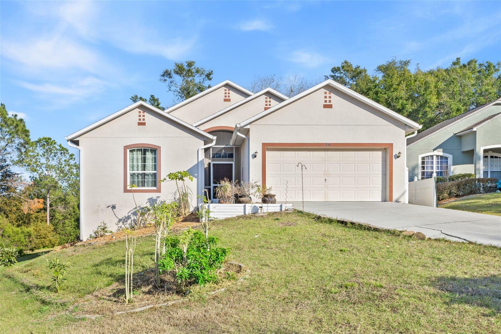 Property Photo: 935 Don Wilson Avenue FL 32712