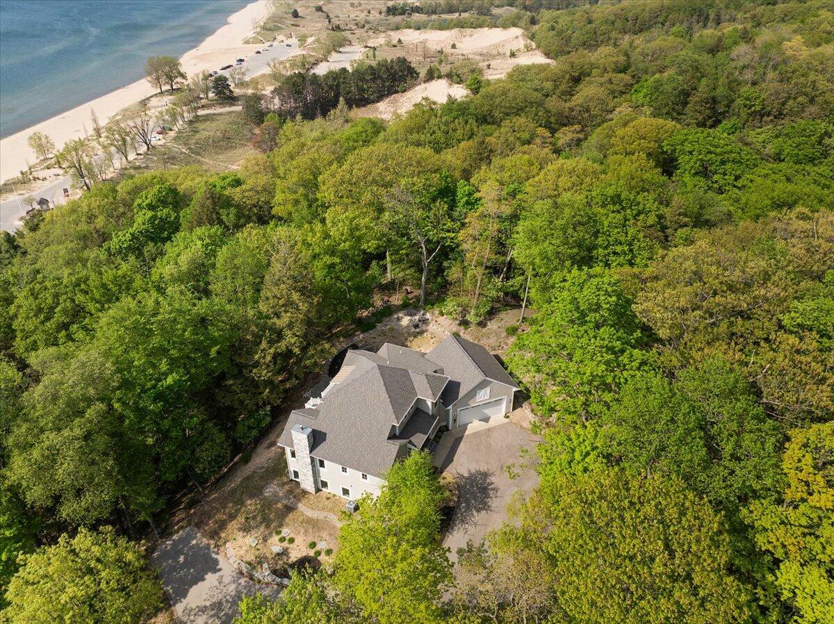 Property Photo:  690 Dunegrass Circle Drive  MI 49453 