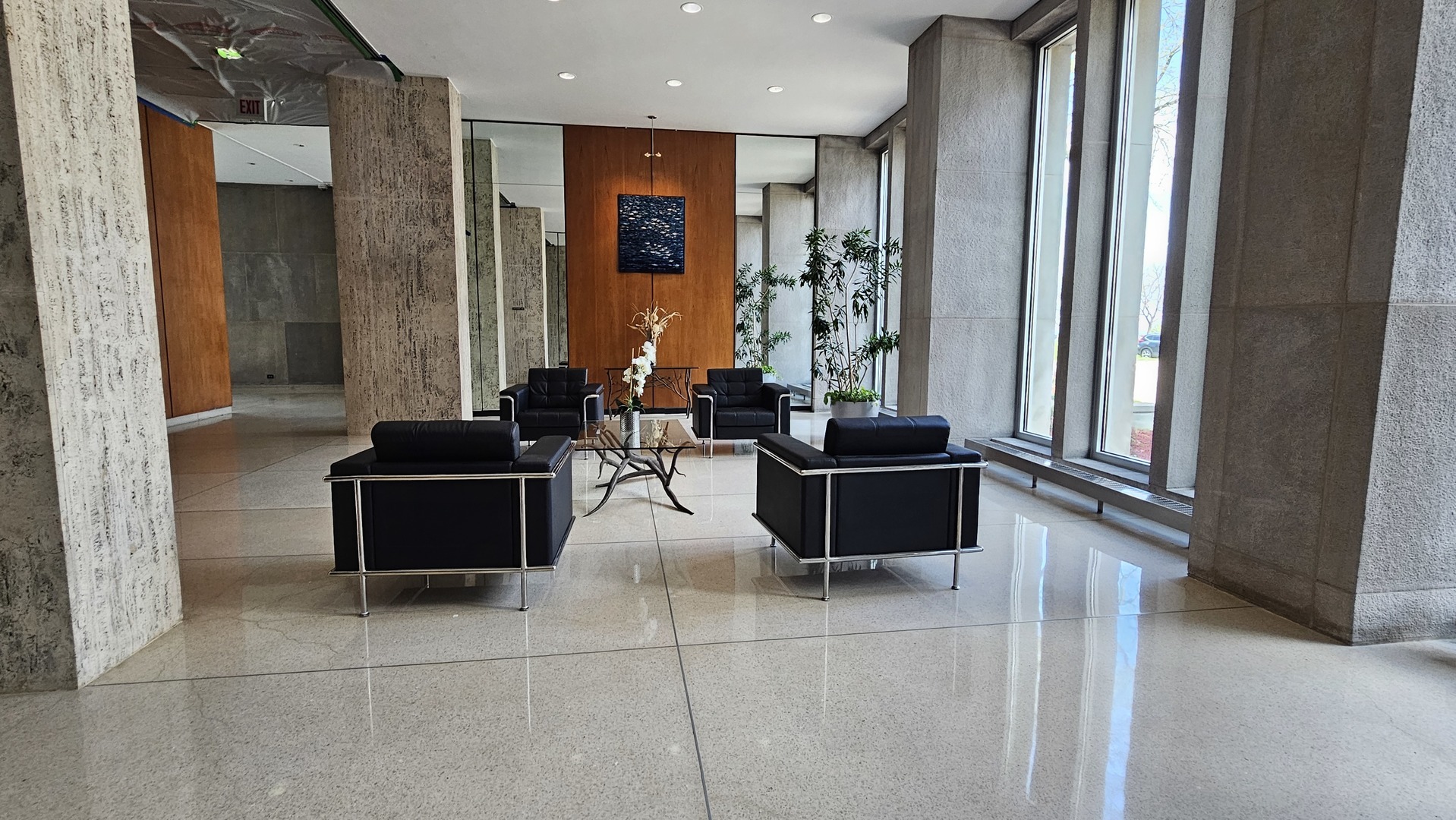 Property Photo:  4800 S Chicago Beach Drive 1404S  IL 60615 