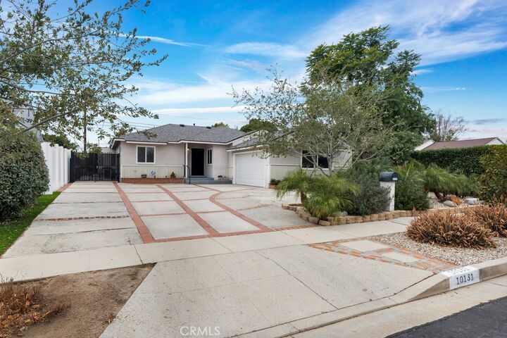 Property Photo:  10131 Sophia Avenue  CA 91343 