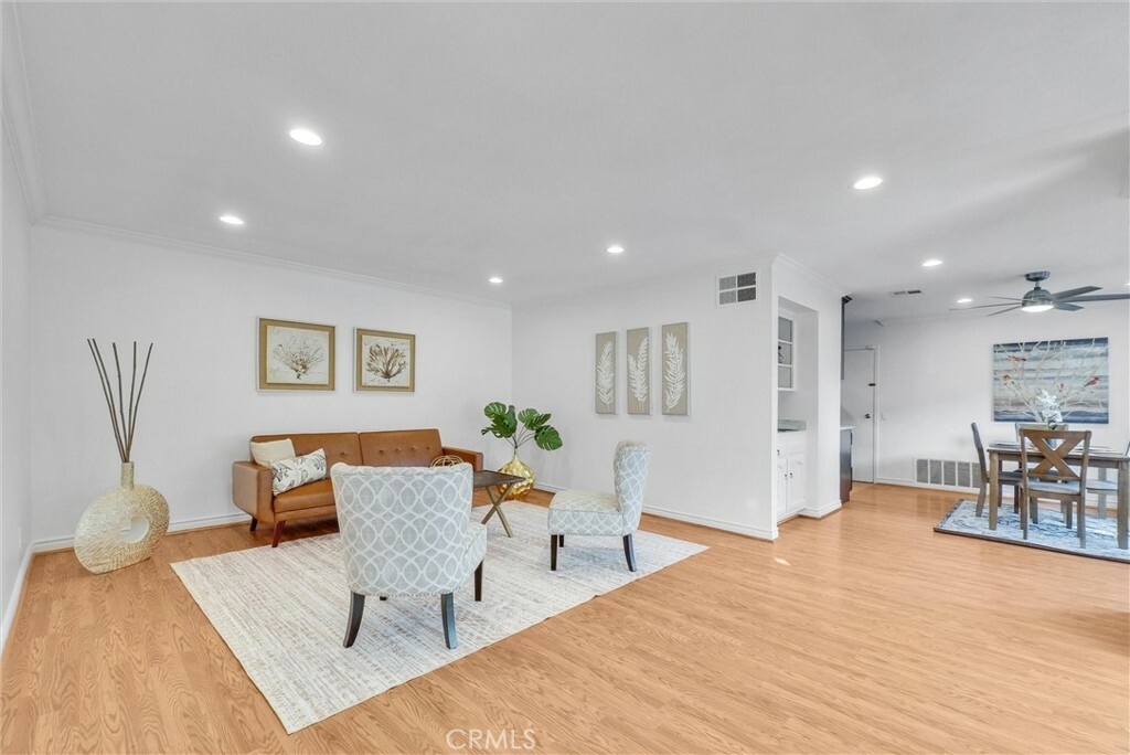 Property Photo:  12219 Chapman Avenue 3  CA 92840 