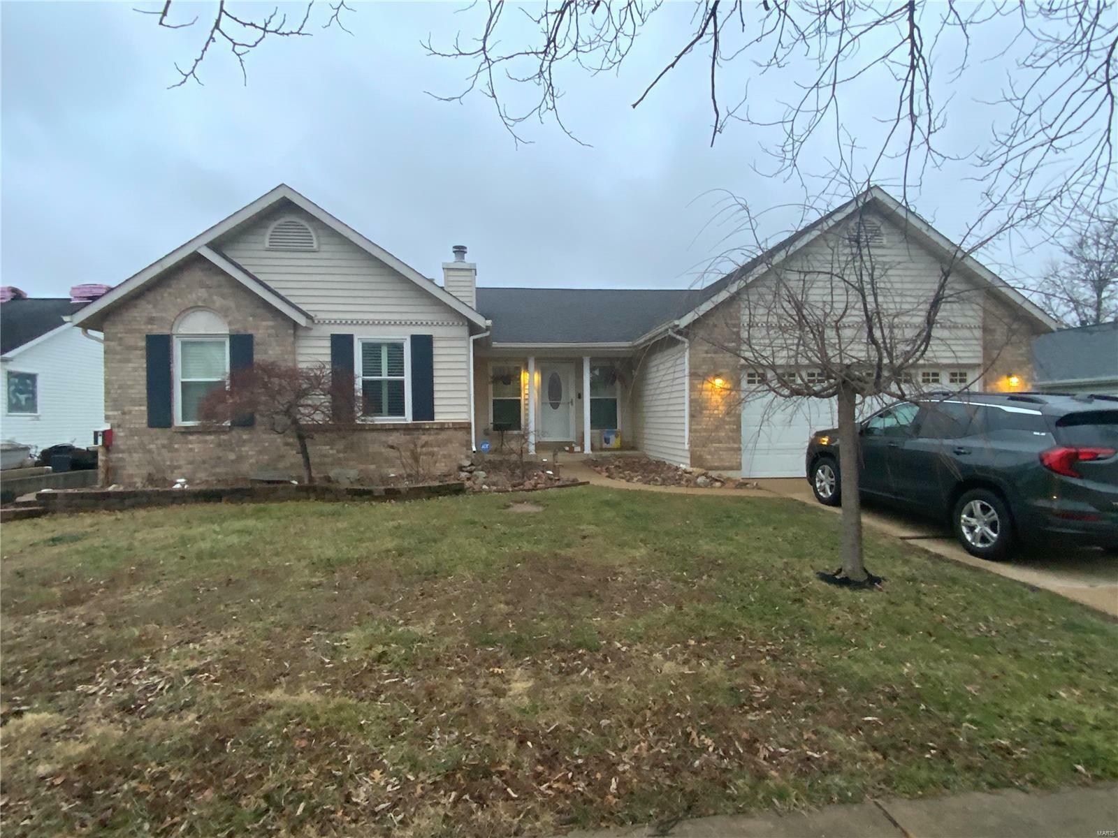 2345 Malibu Drive  St Charles MO 63303 photo