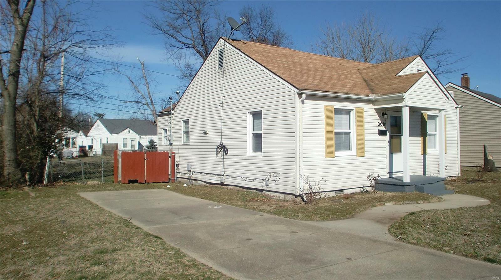 Property Photo:  306 Virginia Street  MO 63801 