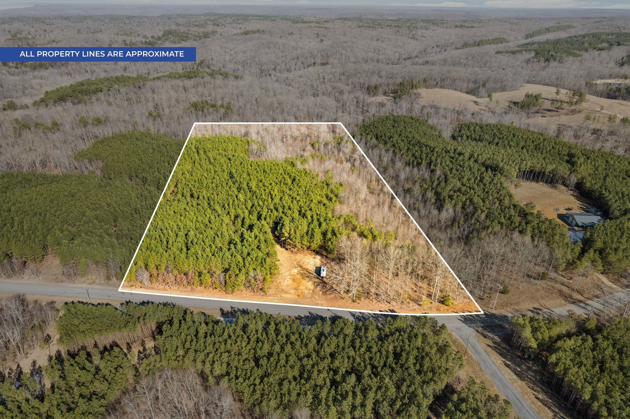 Property Photo: 4 Walnut Grove Rd TN 37058
