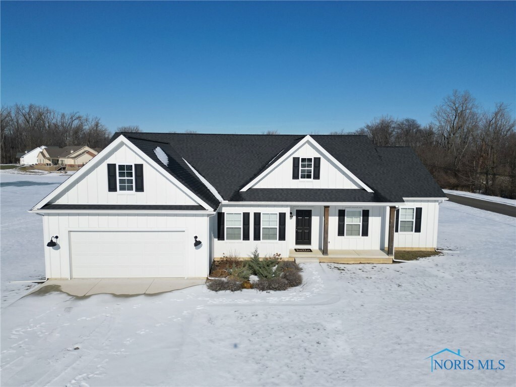 Property Photo: 898 Township Road 204 OH 45840