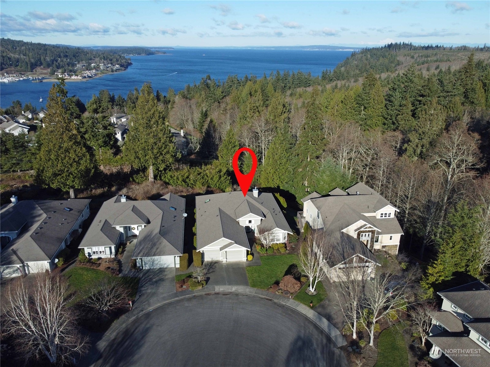 Property Photo:  216  Seaway Place  WA 98365 