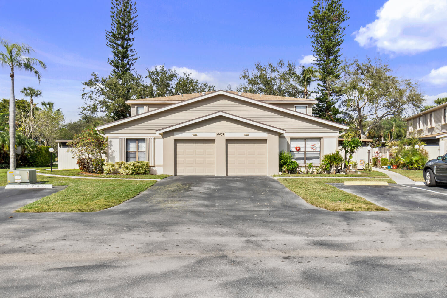 Property Photo: 4459 Willow Pond Road C FL 33417