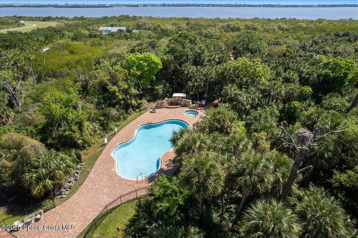 Property Photo: 735 Pilot Lane FL 32952