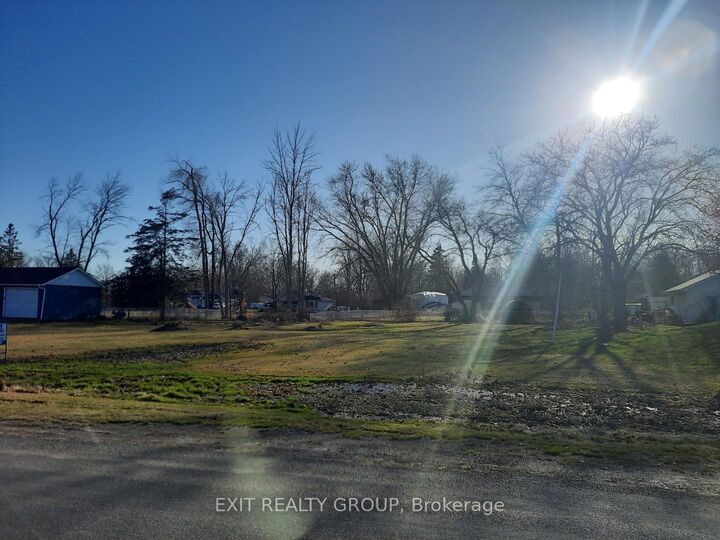 Property Photo:  18 Alice Avenue  ON K8V 5P5 