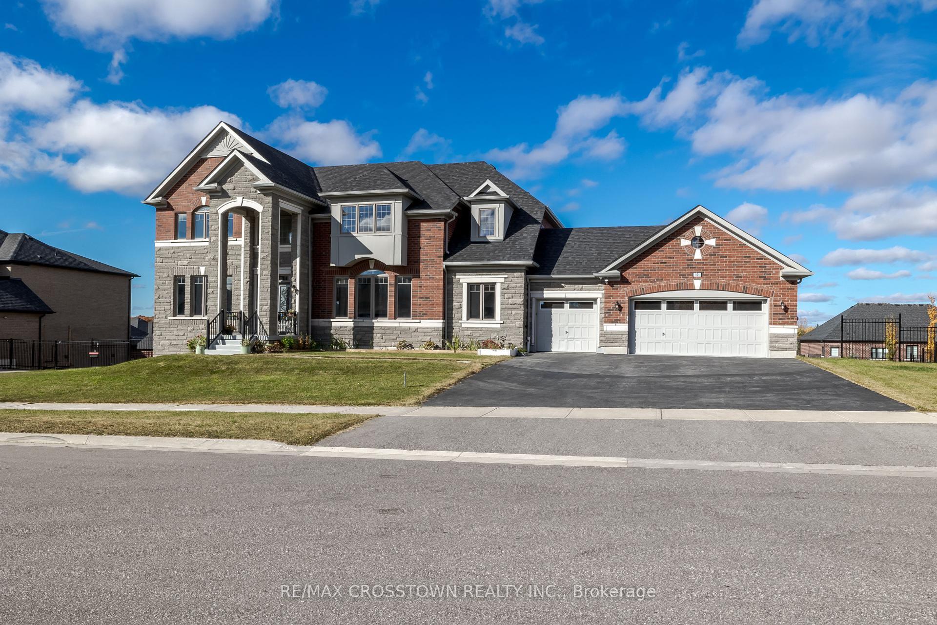 Property Photo: 10 Stewart Crescent ON L0L 2N0