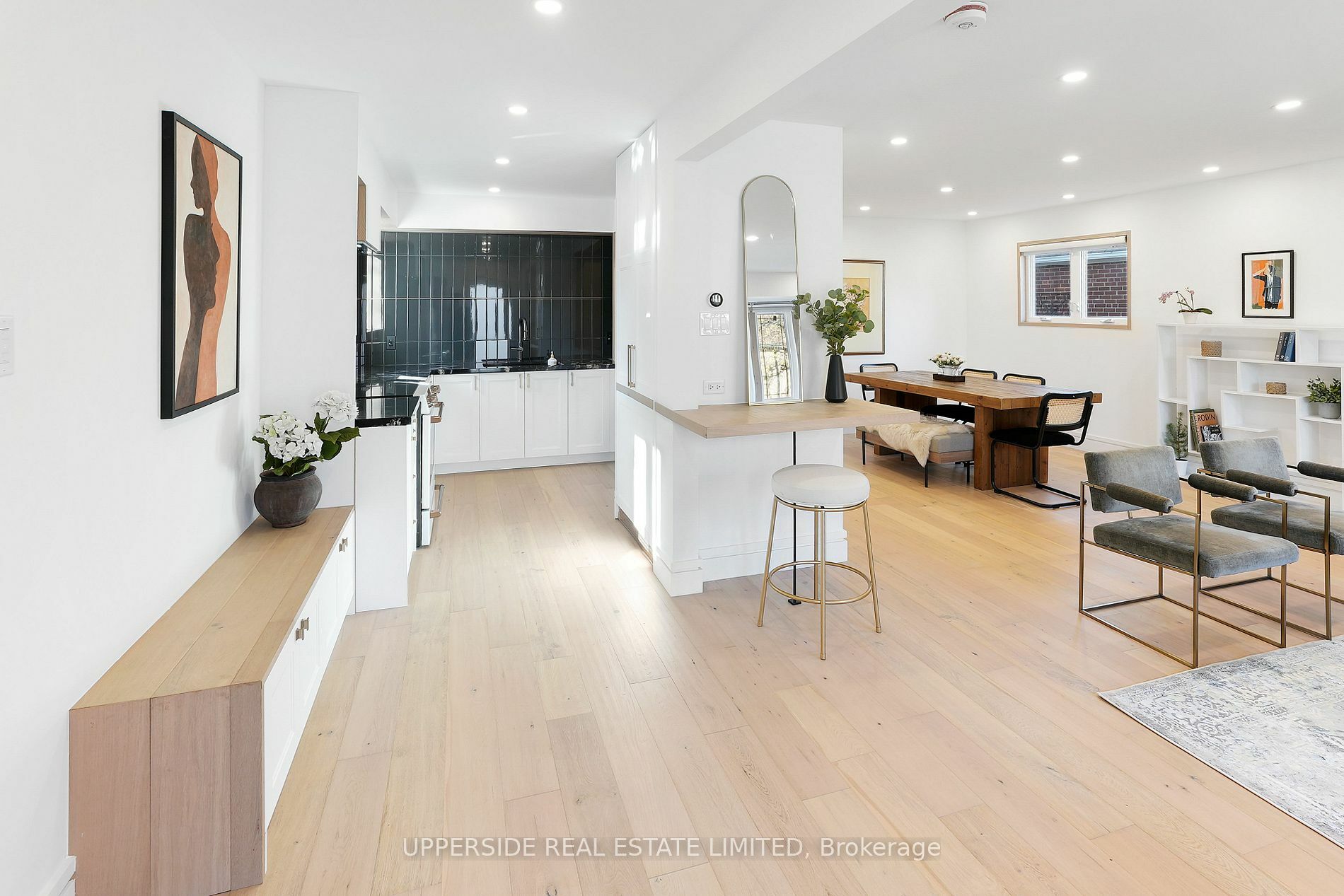 Property Photo:  215 Ridley Blvd  ON M5M 3M5 