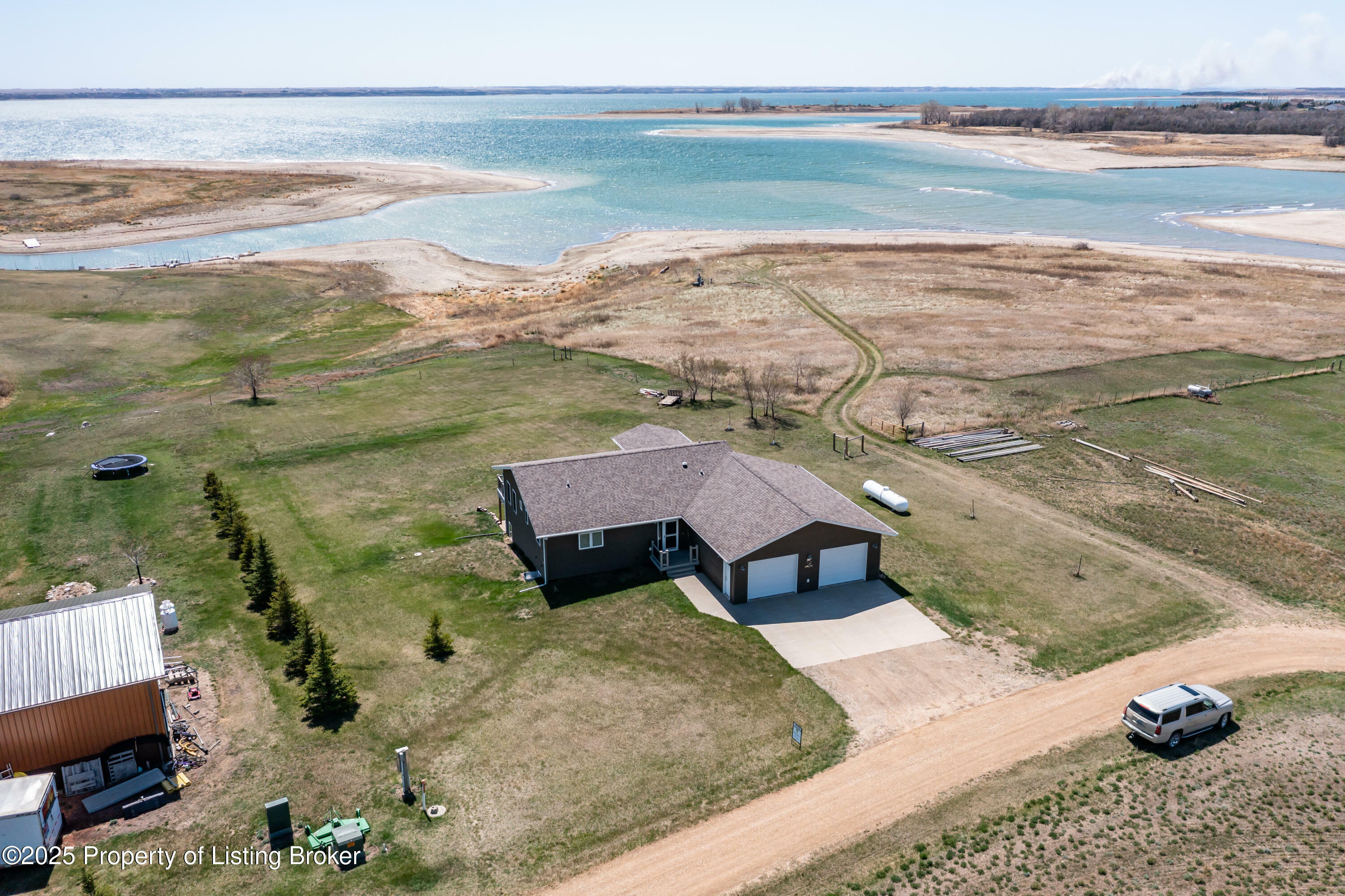 Property Photo: 4558 12M Street NW ND 58540
