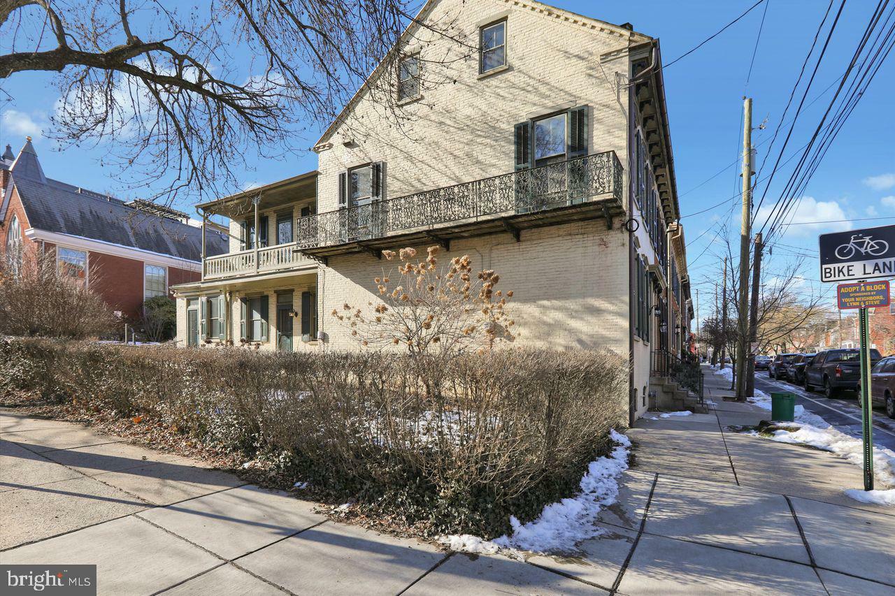 Property Photo:  432 W Walnut Street  PA 17603 