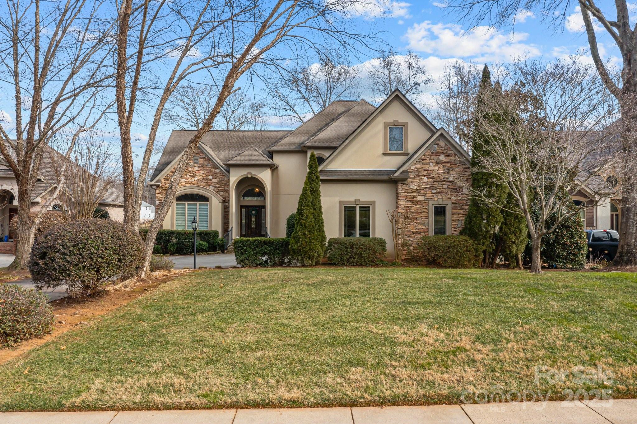 Property Photo: 2498 Smith Harbour Drive NC 28037
