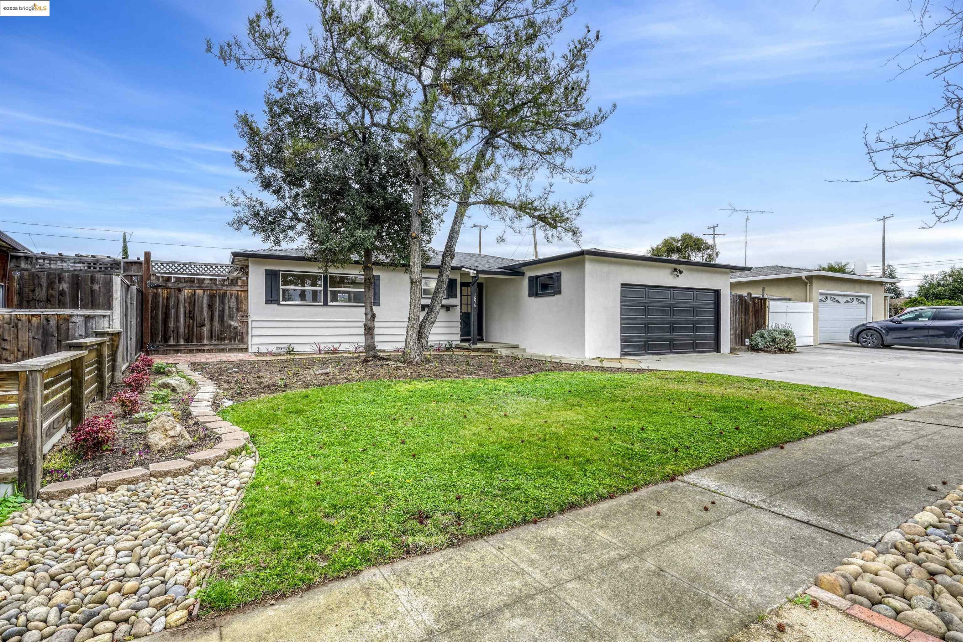 Property Photo:  3878 Arbuckle Dr  CA 95124 