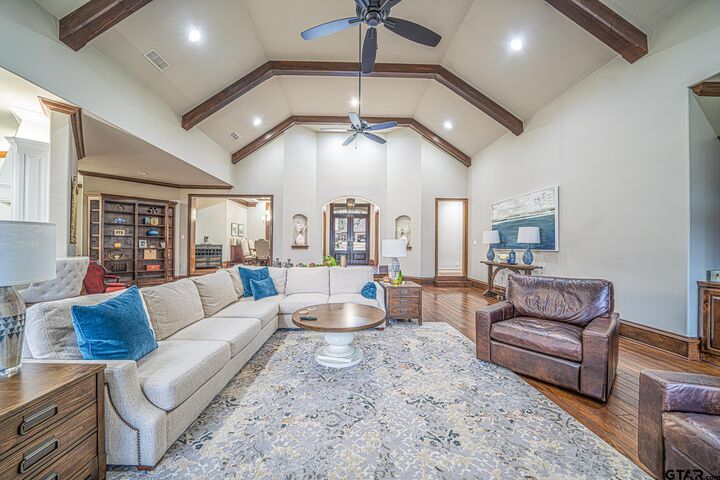 Property Photo: 3841 Castle Ridge TX 75605