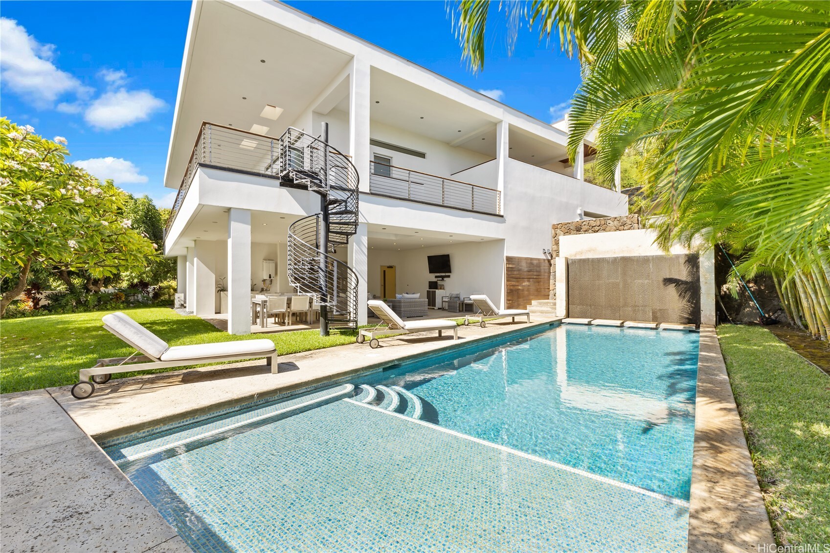 4914 Waa Street  Honolulu HI 96821 photo