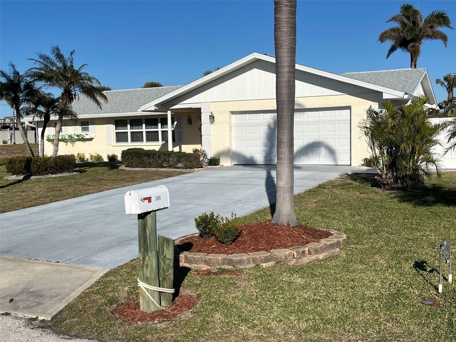 Property Photo:  1449 Deer Creek Drive  FL 34223 