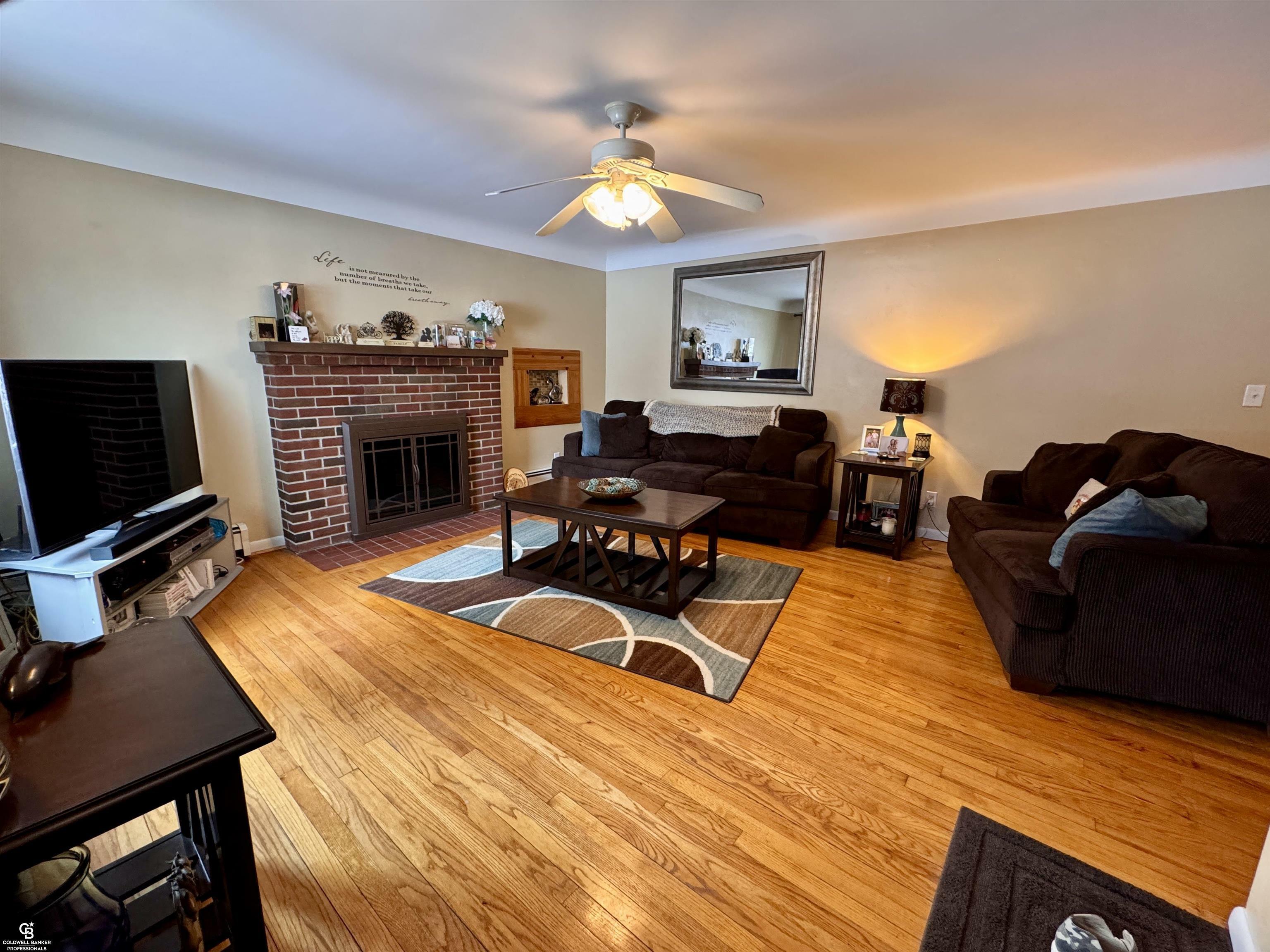 Property Photo:  4599 Meadowlawn Drive  MI 48059 