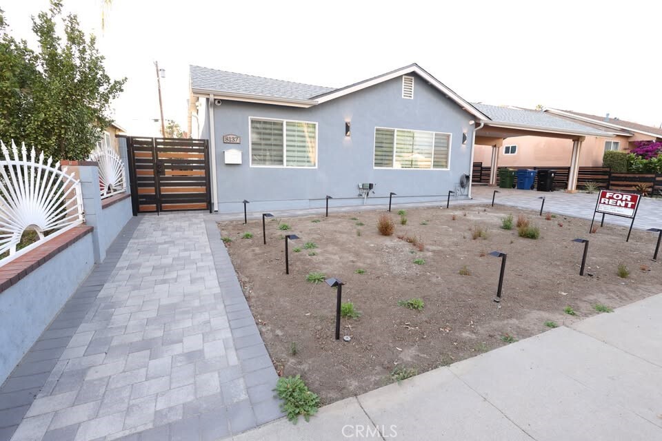Property Photo: 8137 Chimineas CA 91335