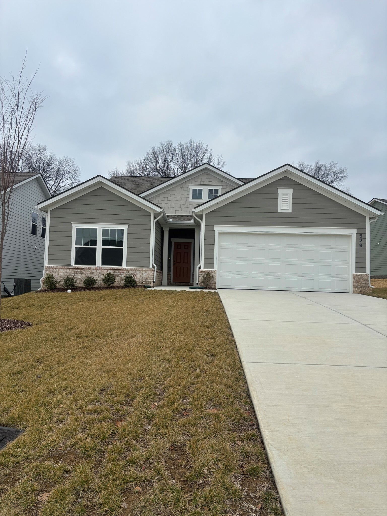 Property Photo: 529 Banchory Dr TN 37167