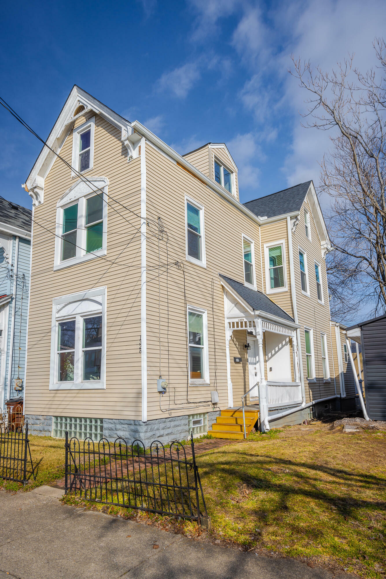 Property Photo: 1328 Russell Street KY 41011