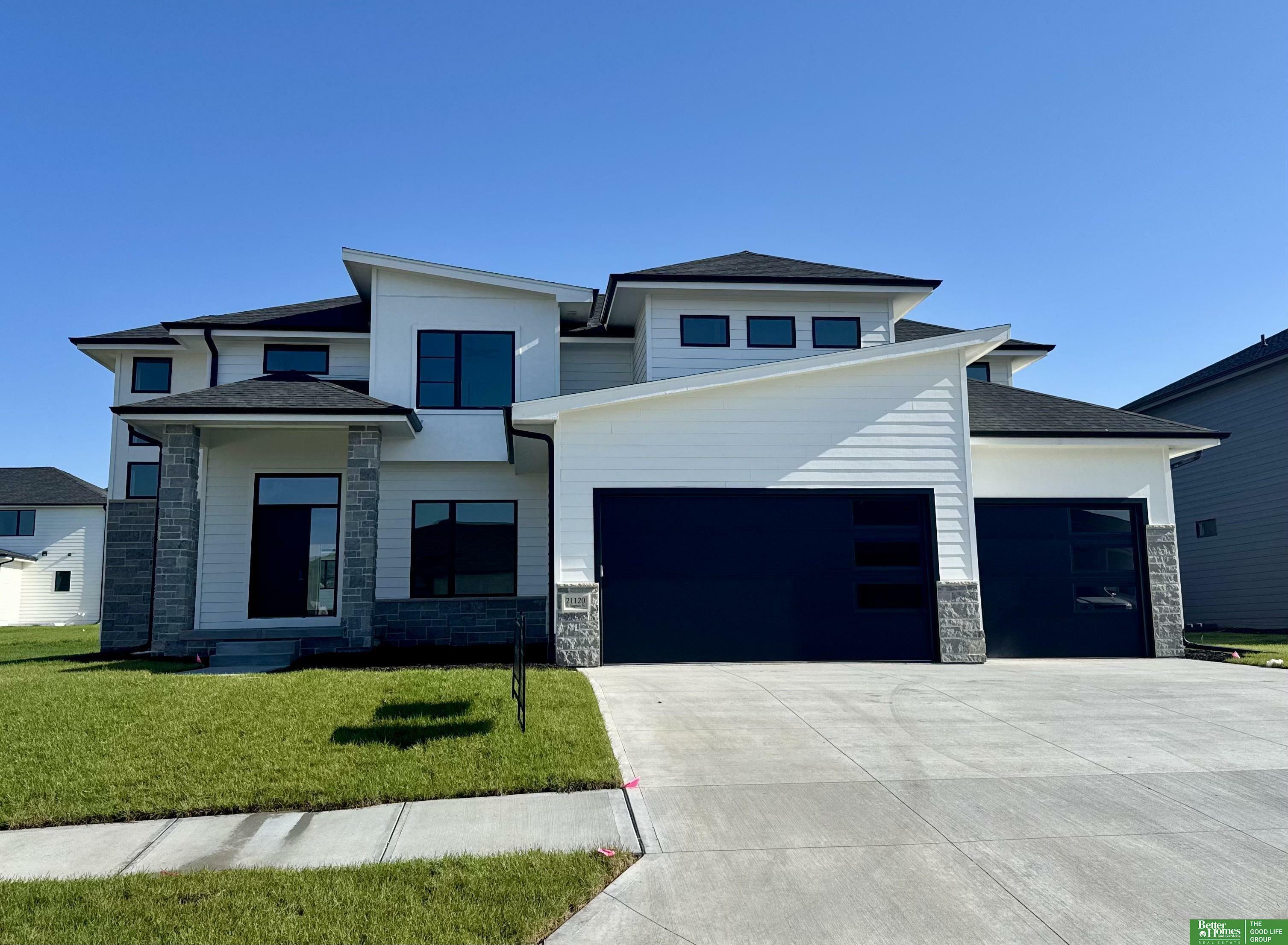 Property Photo: 21120 Arlington Street NE 68022