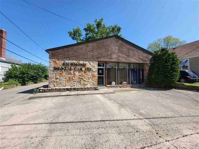 Property Photo:  626 S B Street  IN 47374 