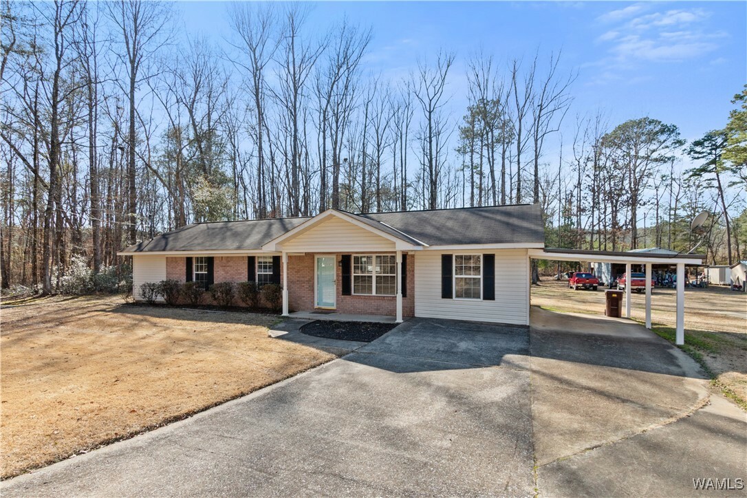 Property Photo:  15302 Hillview Road  AL 35452 