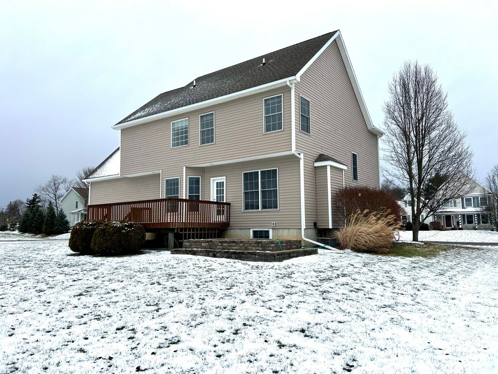 Property Photo:  102 Esthers Way  NY 14845 