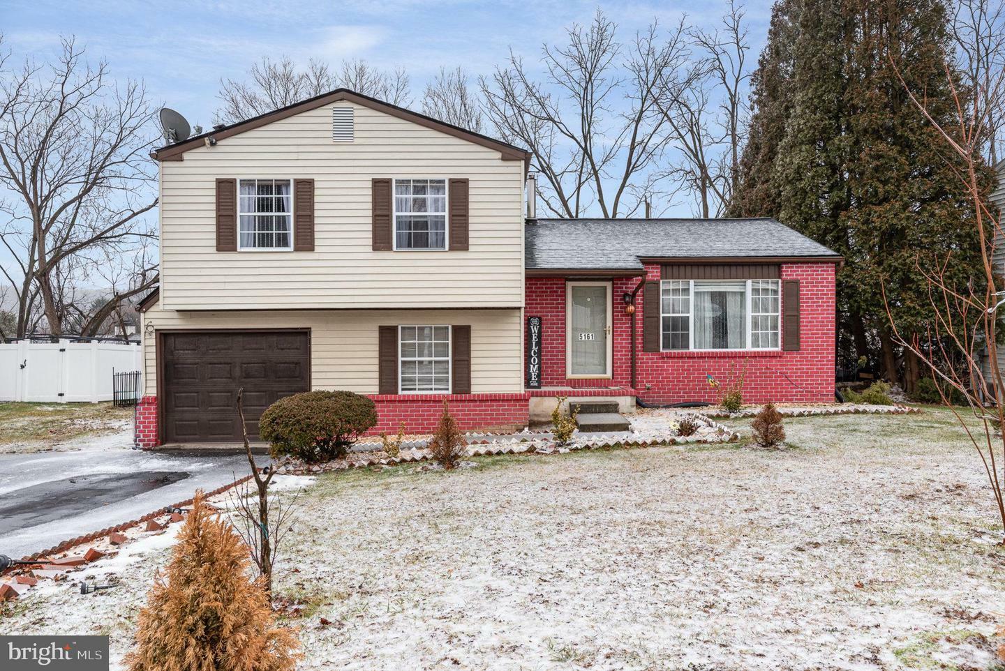 Property Photo:  5161 Erie Road  PA 17111 