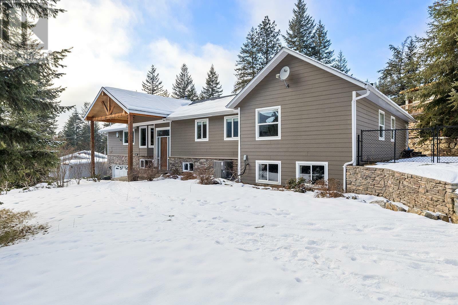 Photo de la propriété: 7992 Falcon Ridge Crescent BC V1P 1J2