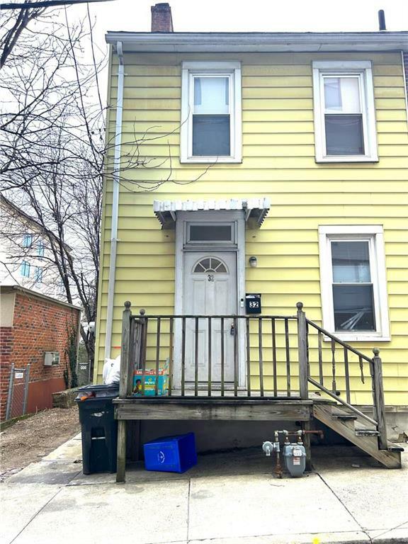 Property Photo:  32 West Raspberry Street  PA 18018 