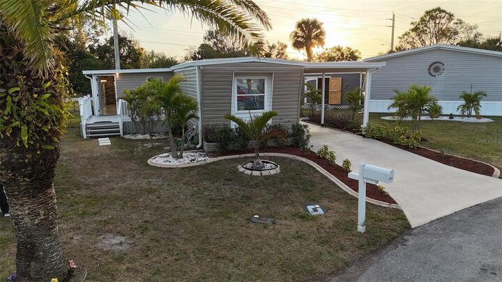 Property Photo:  6671 Keystone Court  FL 34287 