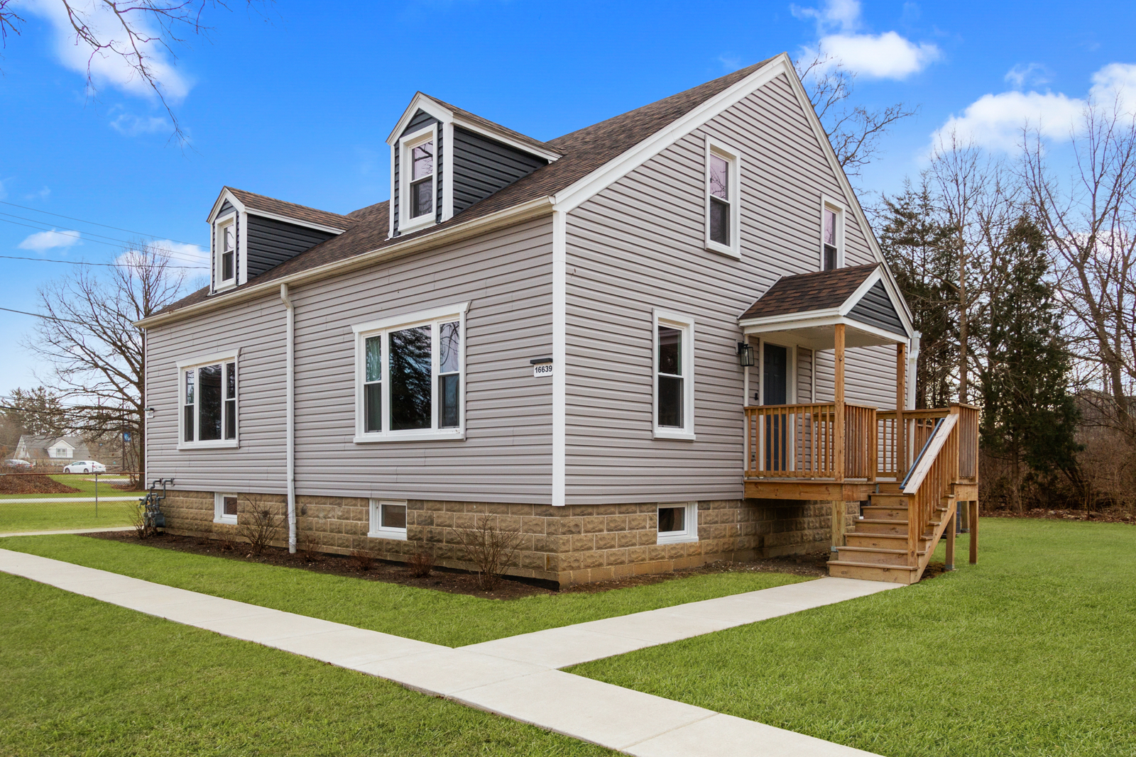 Property Photo:  16637-16639 W Brockman Avenue  IL 60069 