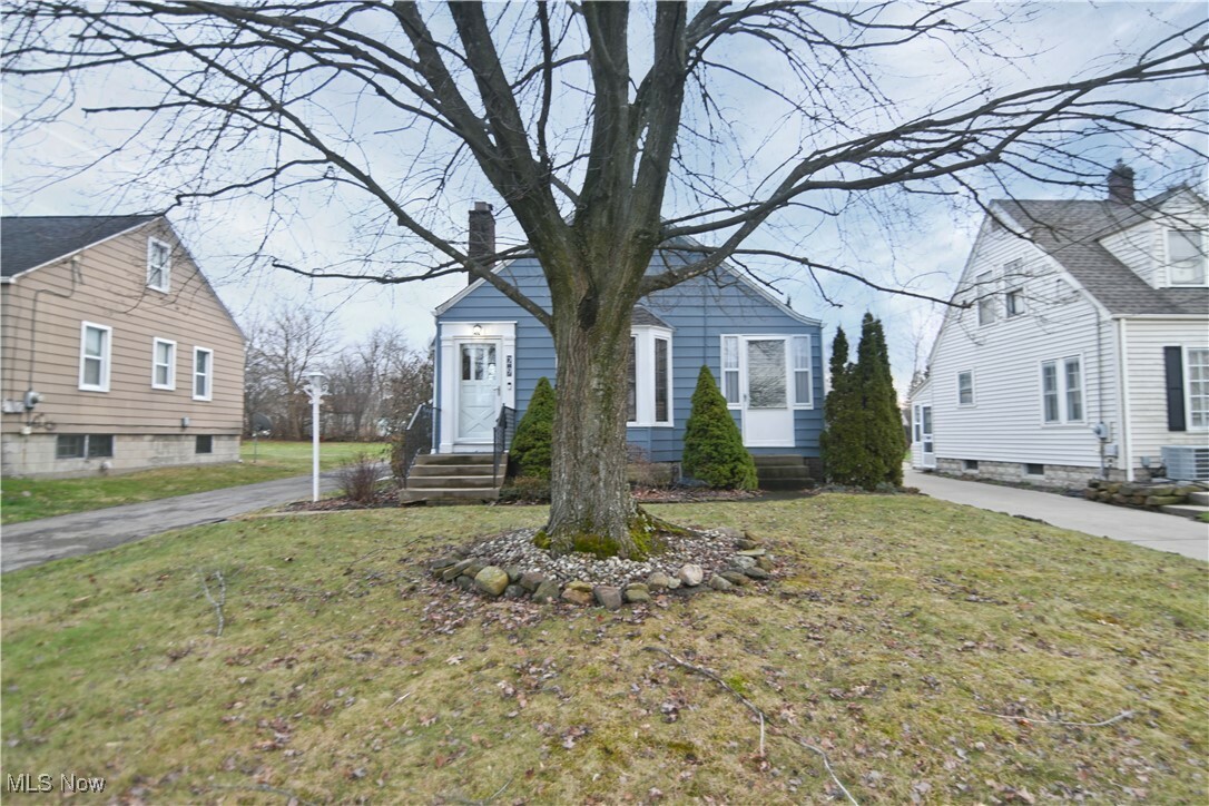 Property Photo:  29 Aylesboro Avenue  OH 44512 