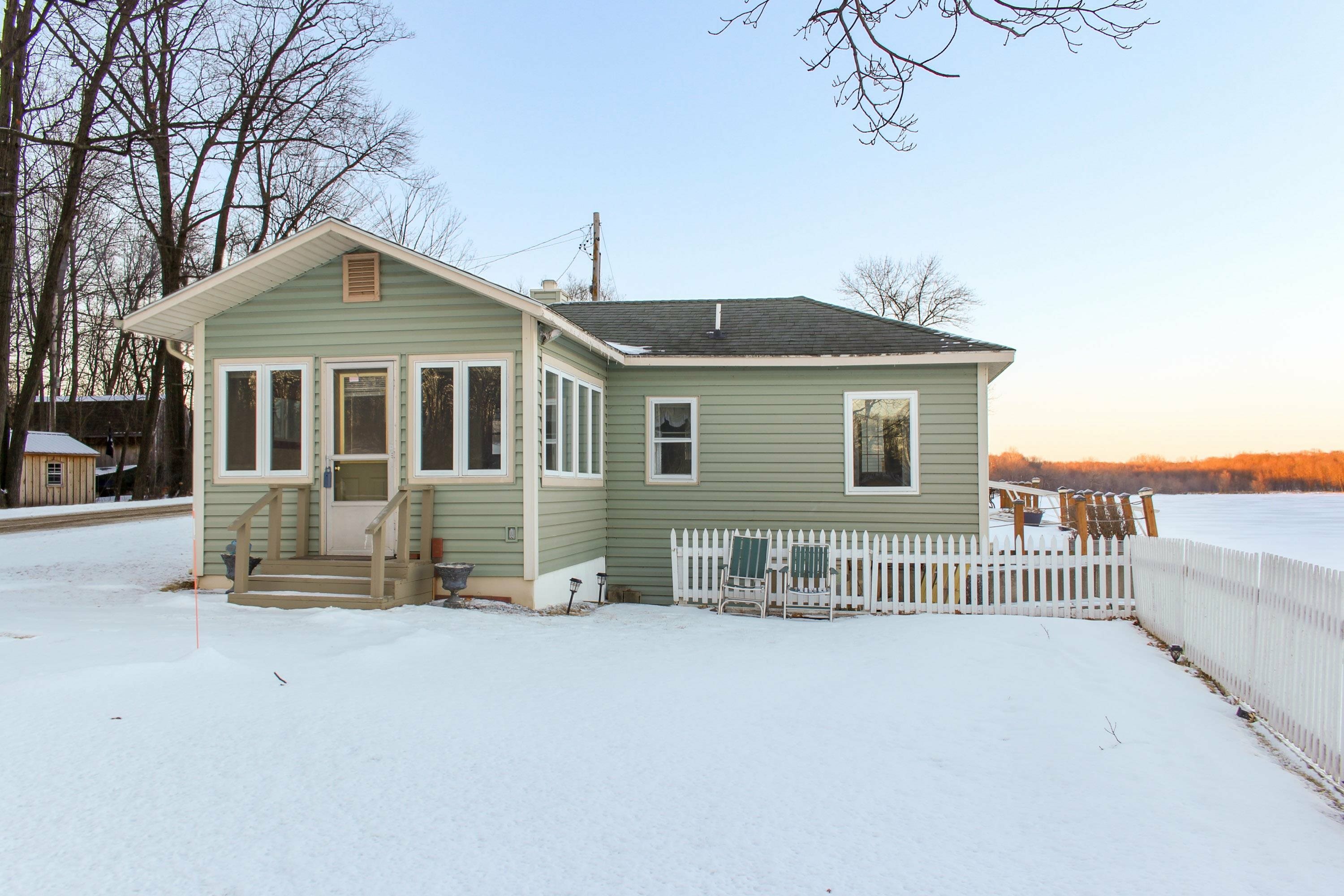 Property Photo:  697 Abnaki Road  VT 05474 