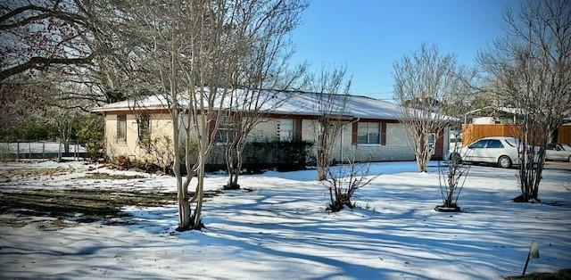 Property Photo:  560 Bluebird Lane  TX 75069 